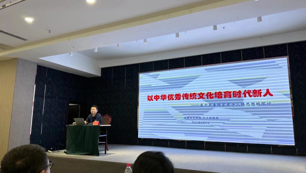 杜云1.jpg 杜云1.jpg